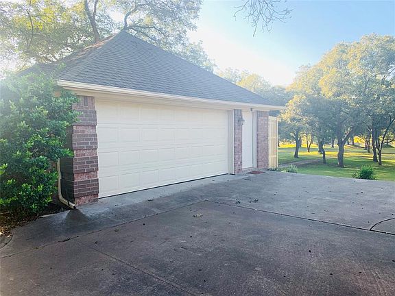 3rd image of 7122 Westover Dr