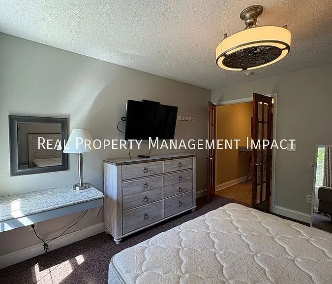 301 W Haggard Ave #11 — Photo 20
