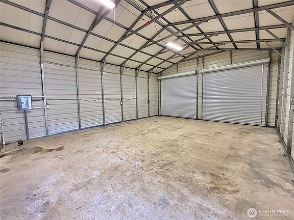 3rd image of 151 E Horine Way