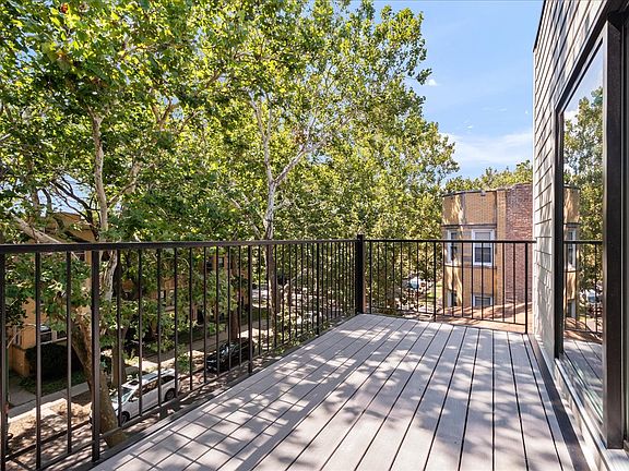 3rd image of 2315 W Arthur Ave APT 3