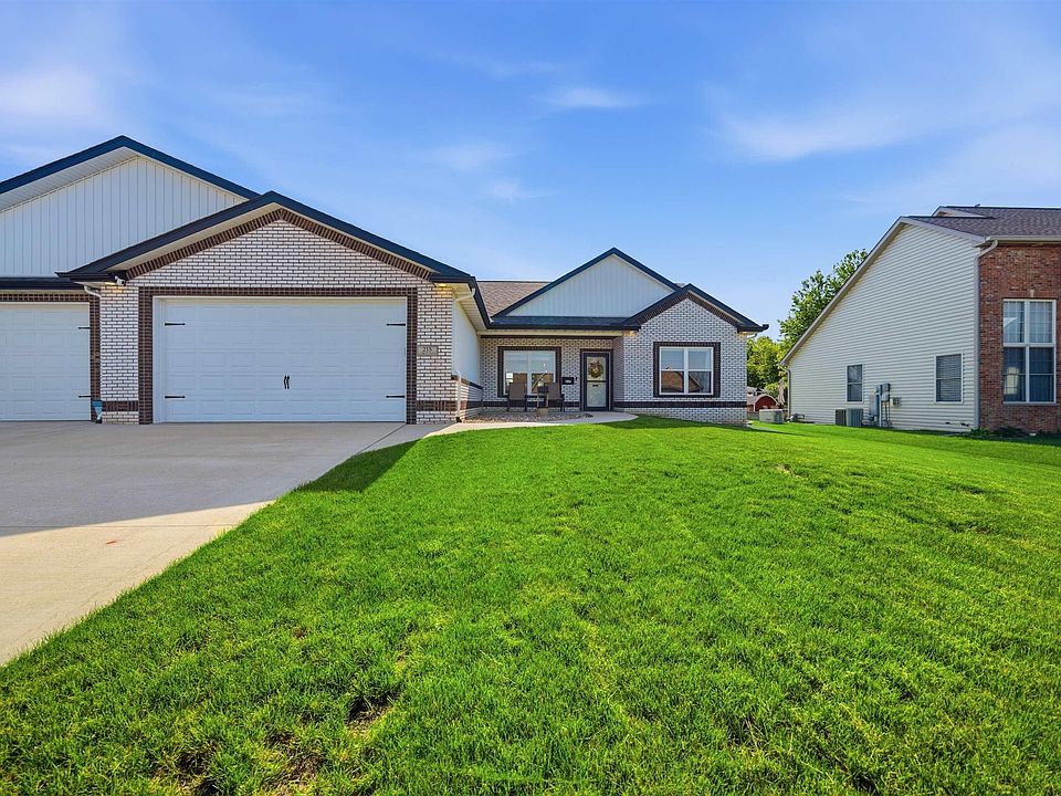 1st image of 215 Cypress Point