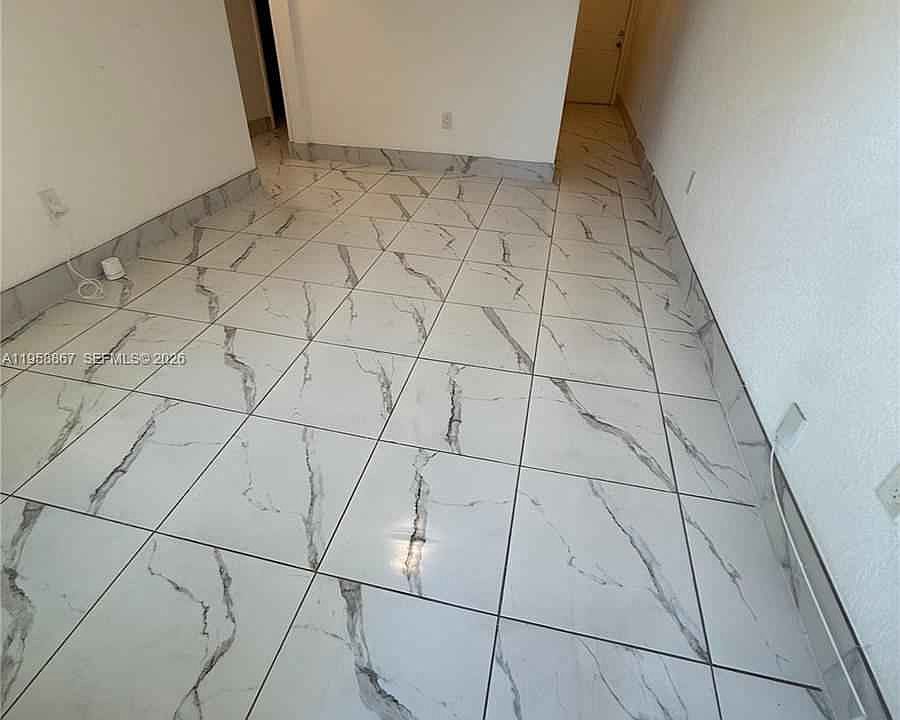 2nd image of 1652 Madison St #7