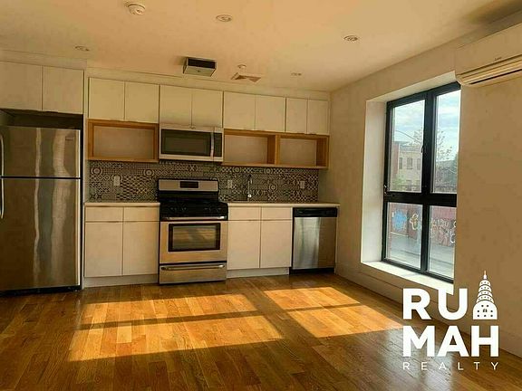 5th image of 766 Lafayette Ave #C