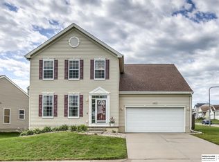 10607 Sheffield St, Omaha, NE 68122