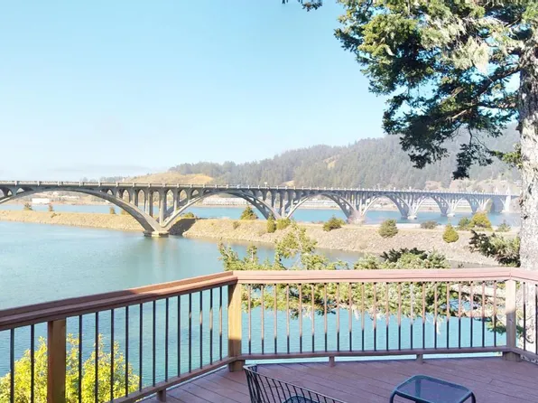 94451 Jerrys Flat Rd, Gold Beach, OR 97444