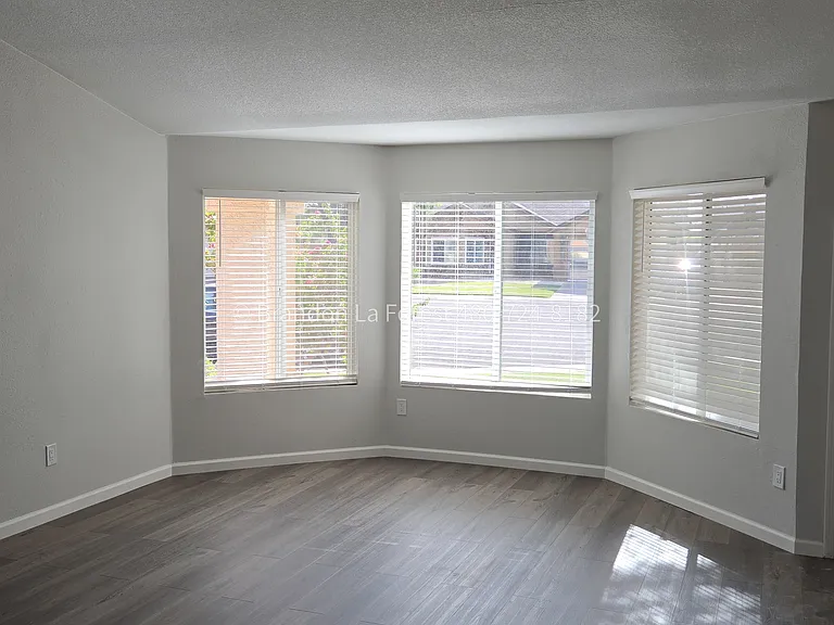 15284 N 63rd Dr — Photo 20