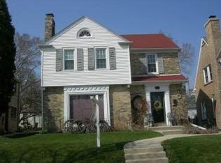 5722 W Rita Dr, West Allis, WI 53219