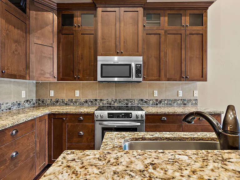 923 S Lone Willow Ave — Photo 9