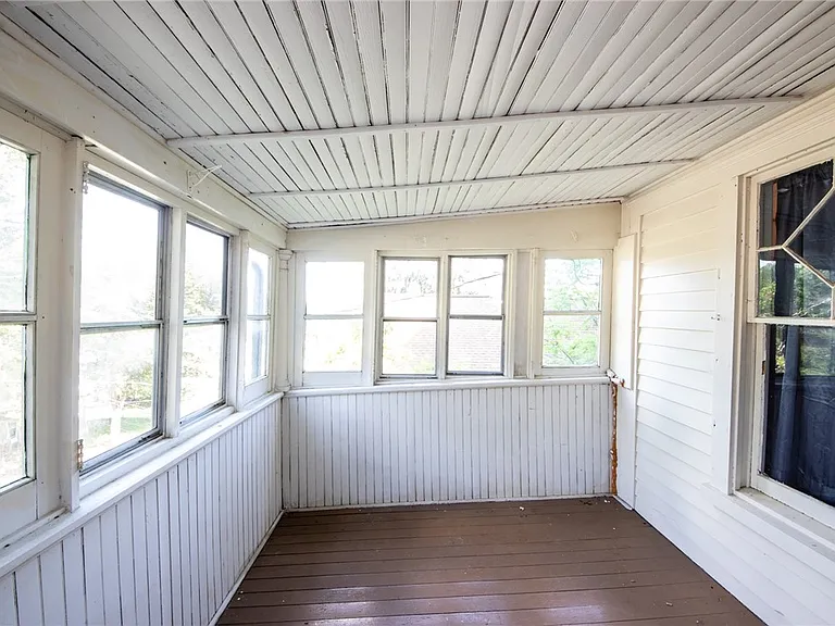 35 Cherry St — Photo 17