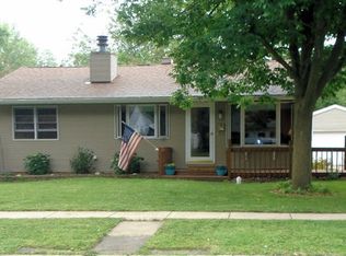 927 14th St, Rochelle, IL 61068