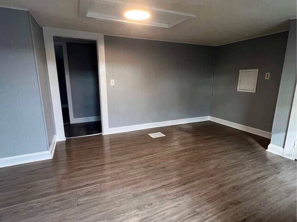 1st image of 828 Seborn Ave #B