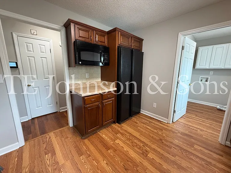 1878 Camden Forest Dr — Photo 14