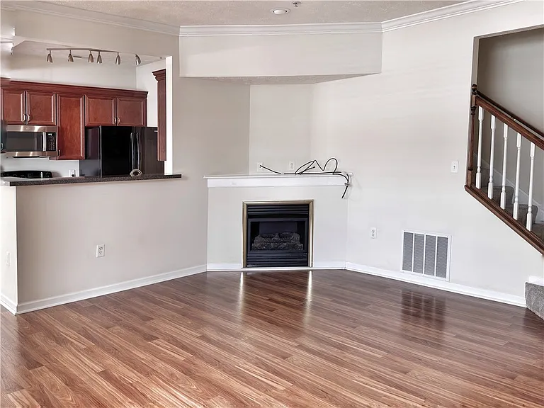 203 Sonie Dr — Photo 10