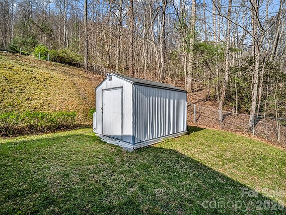 5th image of 48 Laurel Cove Rd