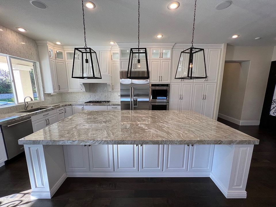 1st image of 10895 Iris Canyon Ln