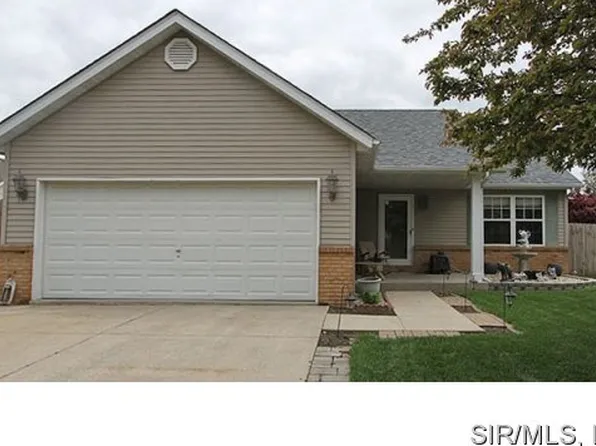 115 Bayridge Ct, Glen Carbon, IL 62034