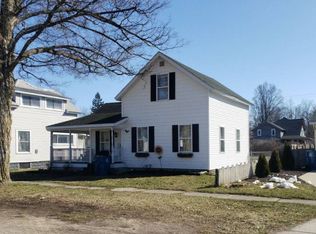 114 N Lincoln St, Howard City, MI 49329