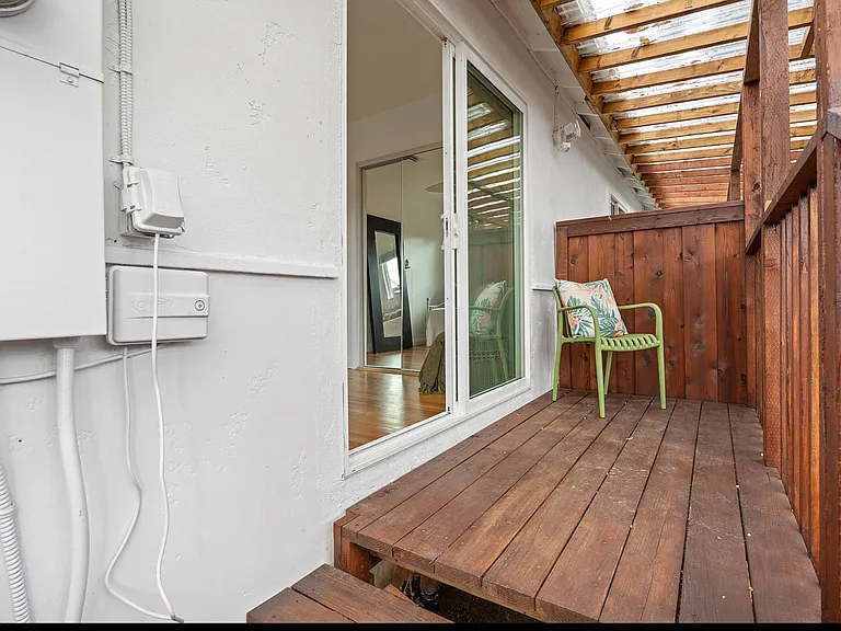 1204 California St — Photo 16