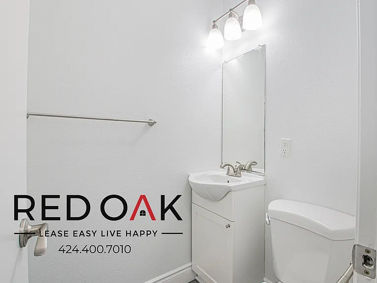 151 Drake St #28B — Photo 8