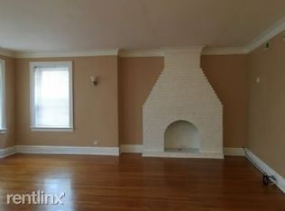 2063 W Jarvis Ave APT 2, Chicago, IL 60645
