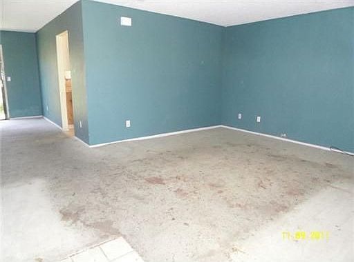 3rd image of 1574 SE Collette Cir