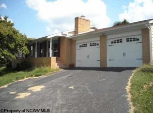 9 Whites Run Ct, Morgantown, WV 26508