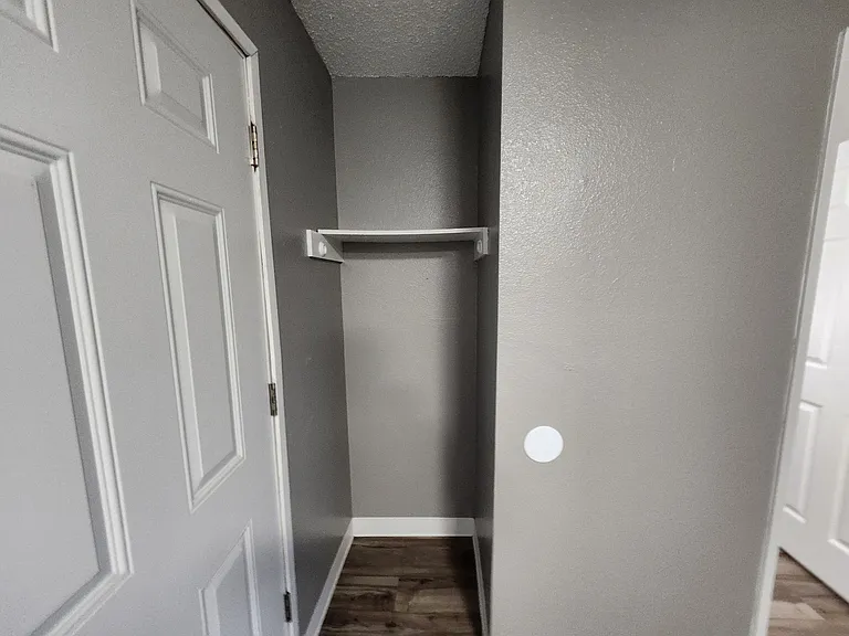 Riverbend Terrace Apartments — Photo 32