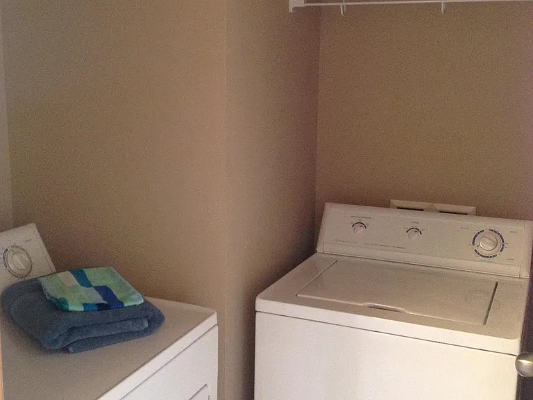2150 NE 18th St #34 — Photo 2