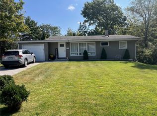 54 Glenview Ct, Decatur, IL 62521