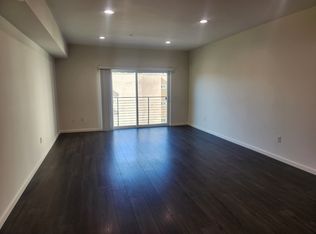 3951 Ingraham St #403, Los Angeles, CA 90005