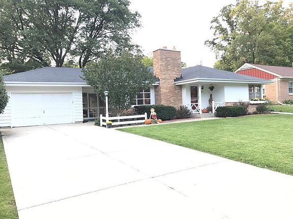 109th Exterior