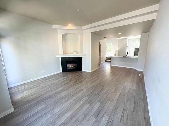 4th image of 1479 Huckleberry Cir