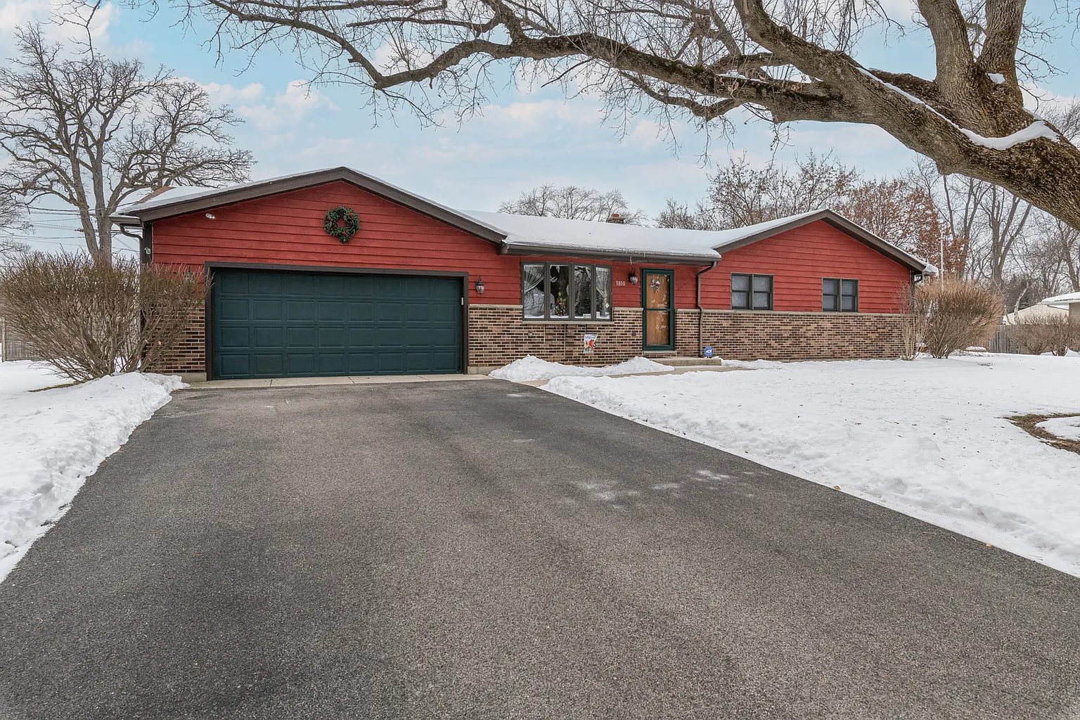 3810 Cedar Ave photo 1