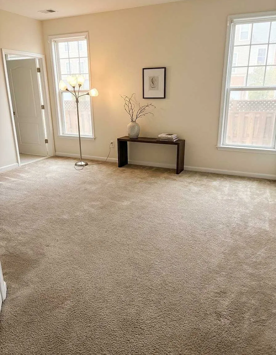3 bed, 3.5 bath, 2481 sqft, $3,100 — Photo 3