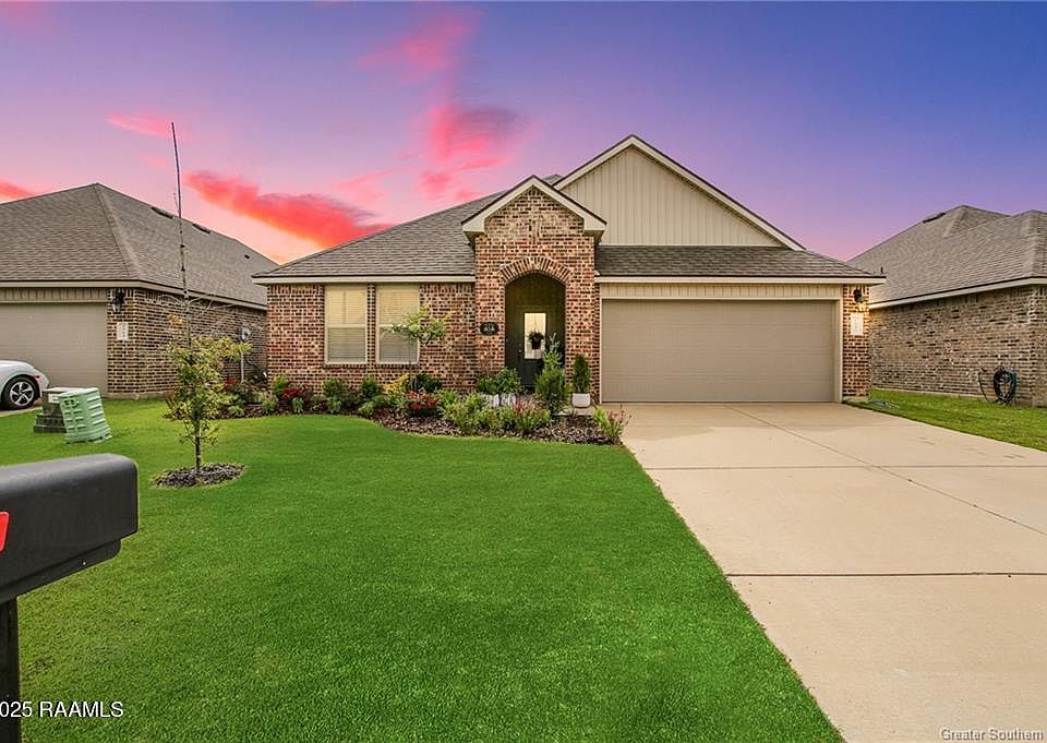 1st image of 4045 Starling Pl