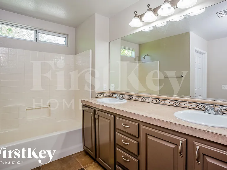 6109 Casa Antiqua St — Photo 12