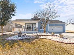 105 Farmstead Pl, Maple Hill, NC 28454