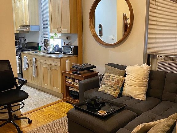 3rd image of 354 E 66th St APT 4D