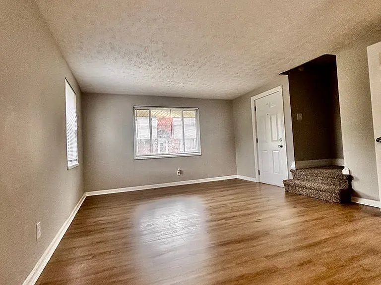 Maples Townhomes — Photo 35