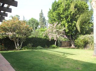 9761 Babbitt Ave, Northridge, CA 91325