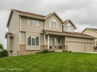 4708 92nd Ct, Urbandale, IA 50322