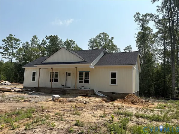 14995 Lebanon Rd, Disputanta, VA 23842