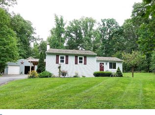 114 Quaker Hill Rd, Morgantown, PA 19543