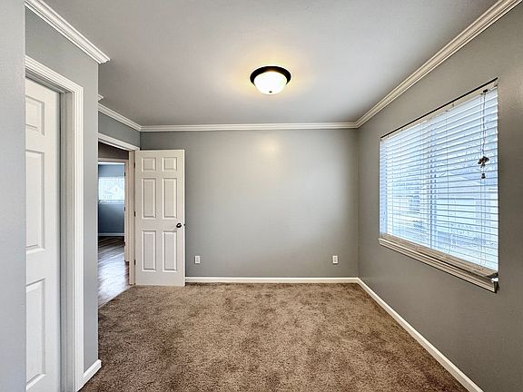 5th image of 2534 Shrewsbury Rd