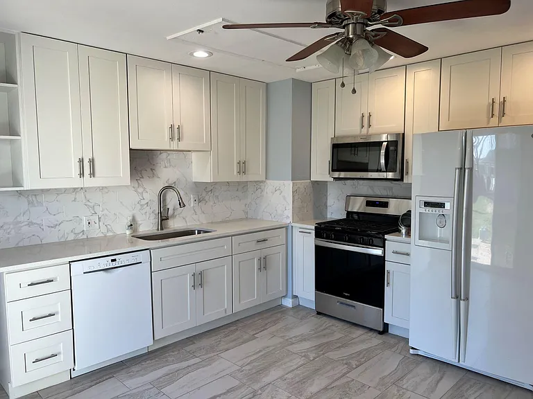 2490 Bonniebrook Dr — Photo 11