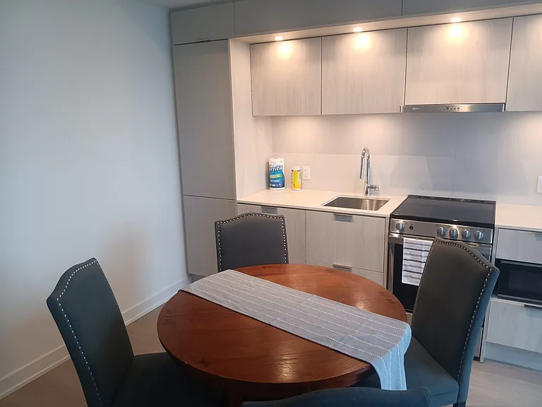 448 Burnhamthorpe Rd W #908 — Photo 18