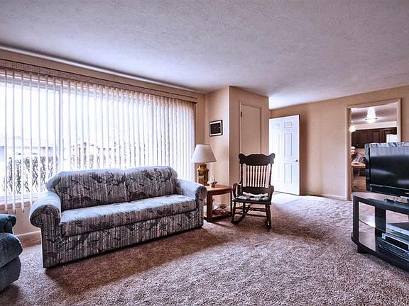 2nd image of 312 Homan Ave