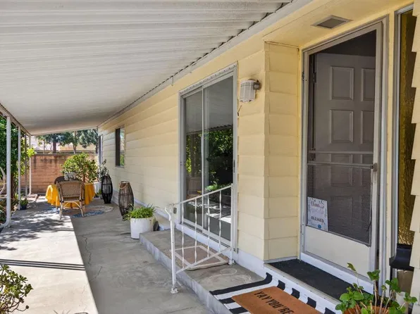 8 Calle Fronte Space 204, Camarillo, CA 93012