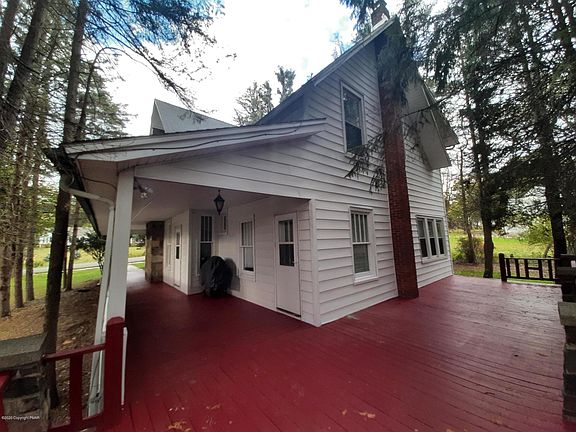 3rd image of 31 Knob Rd