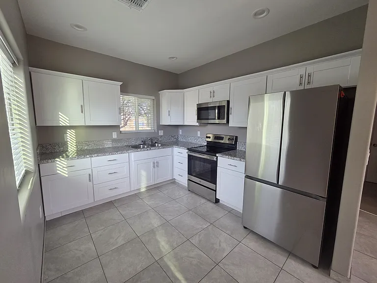 1515 W Delaware St #2 — Photo 7